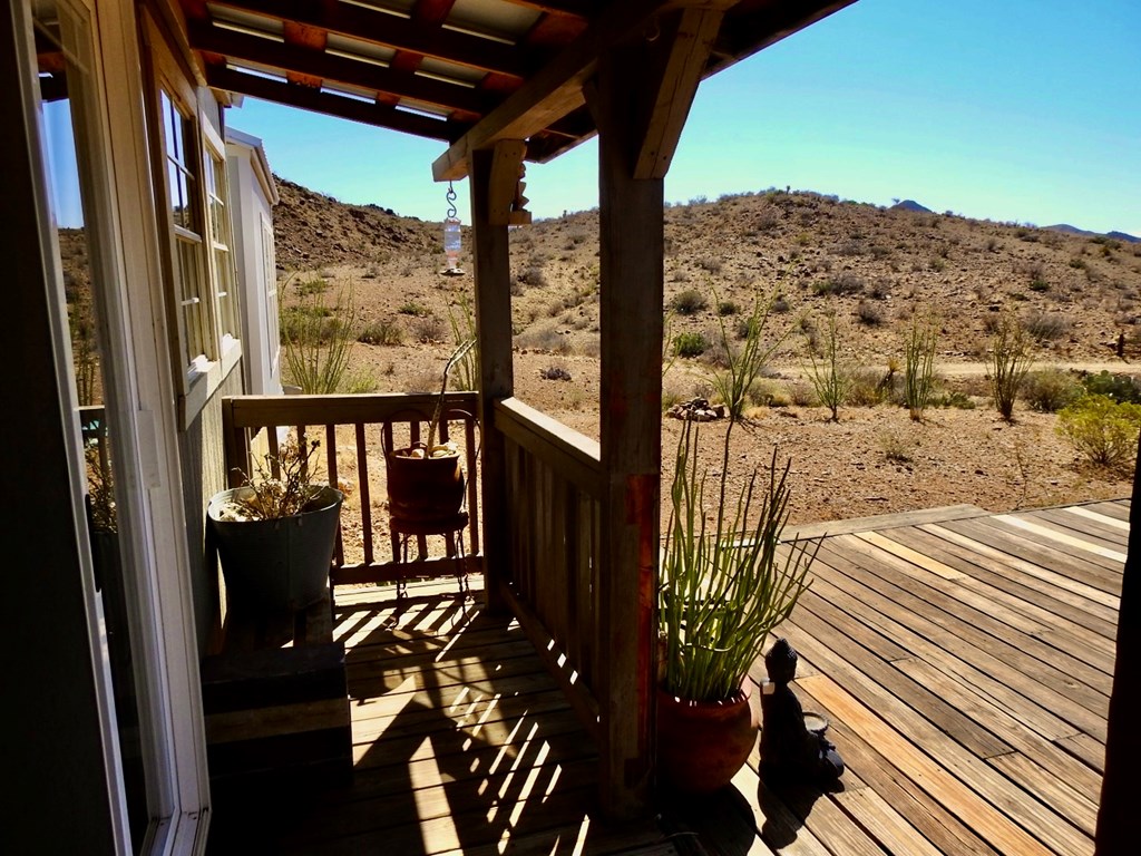 1005 Harold Wynne Road, Terlingua, Texas image 38