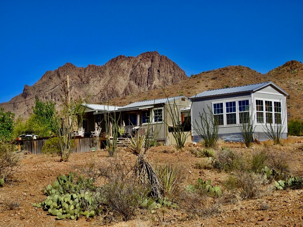 1005 Harold Wynne Road, Terlingua, Texas image 1