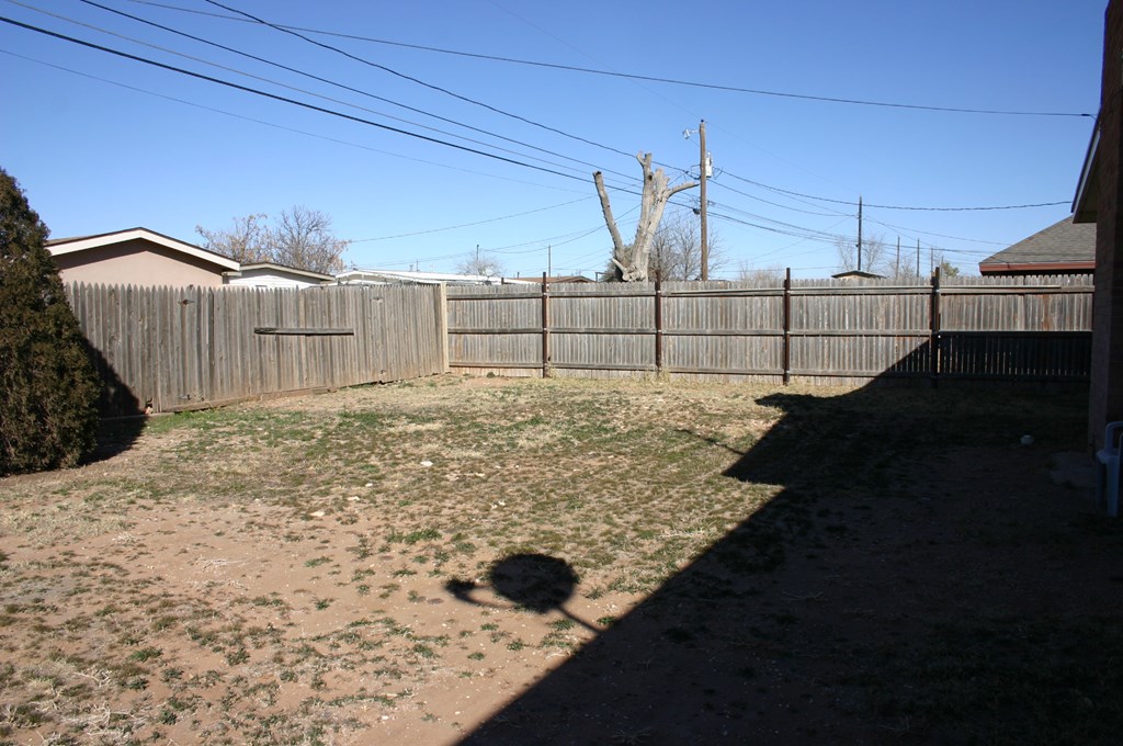 706 Spraberry Dr, Midland, Texas image 20