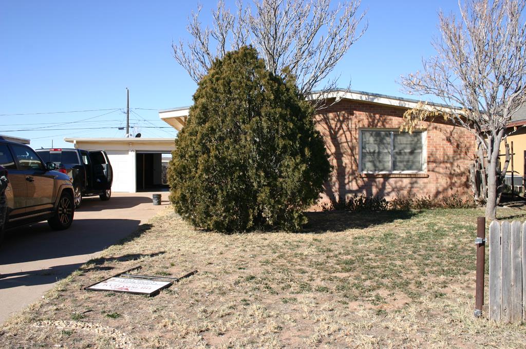 706 Spraberry Dr, Midland, Texas image 1