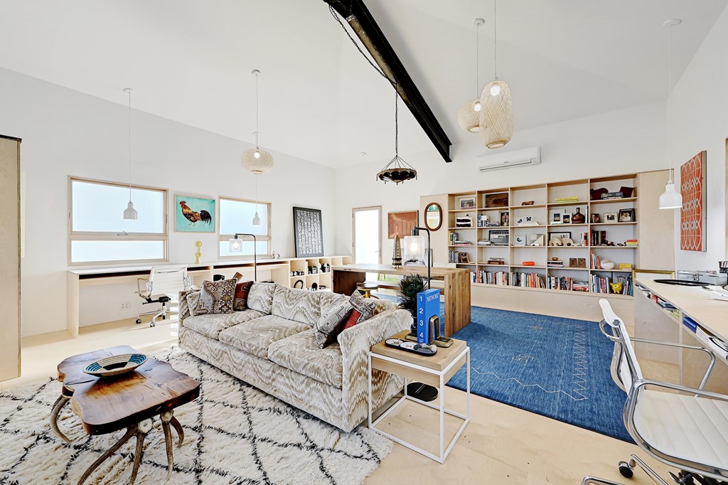 112 E Galveston St, Marfa, Texas image 27