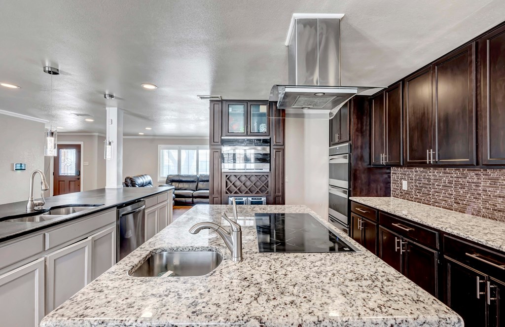 1002 Boyd Ave, Midland, Texas image 15