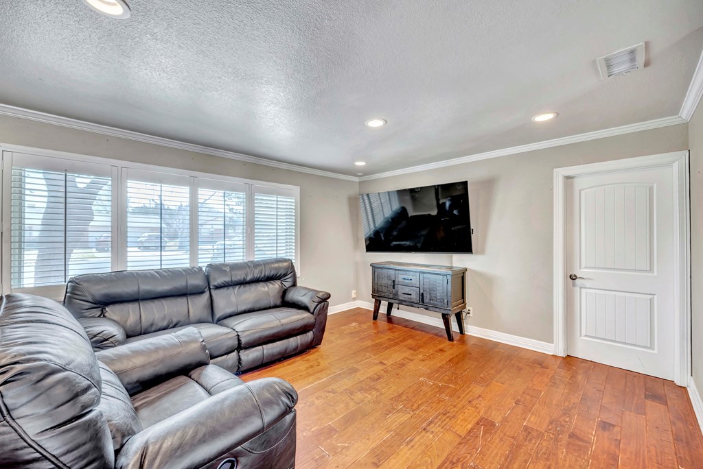 1002 Boyd Ave, Midland, Texas image 5