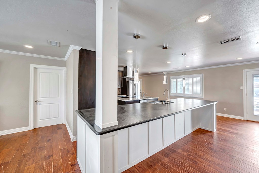 1002 Boyd Ave, Midland, Texas image 11