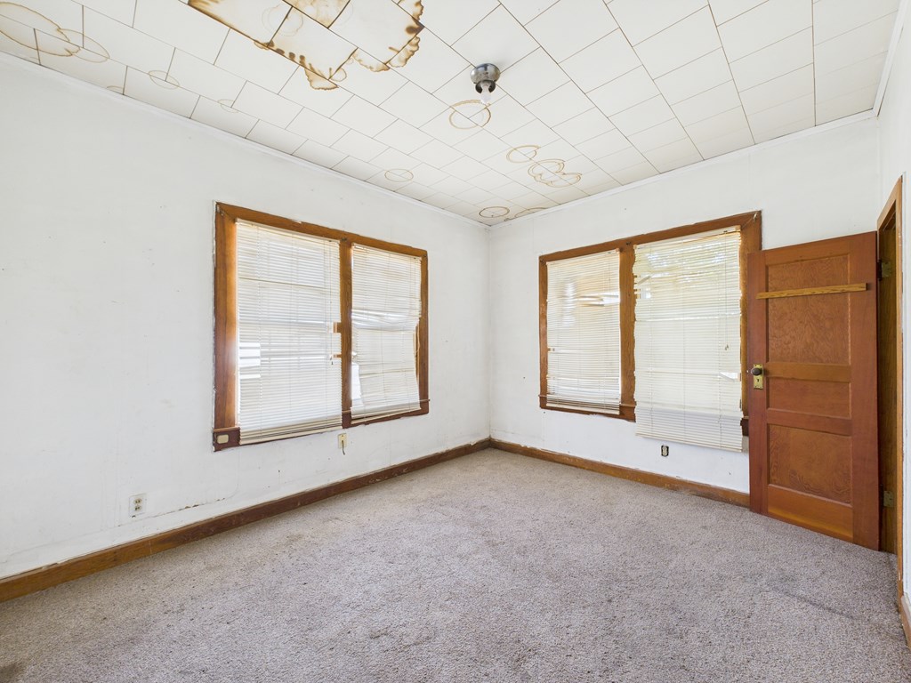 401 S Park St, Pecos, Texas image 9