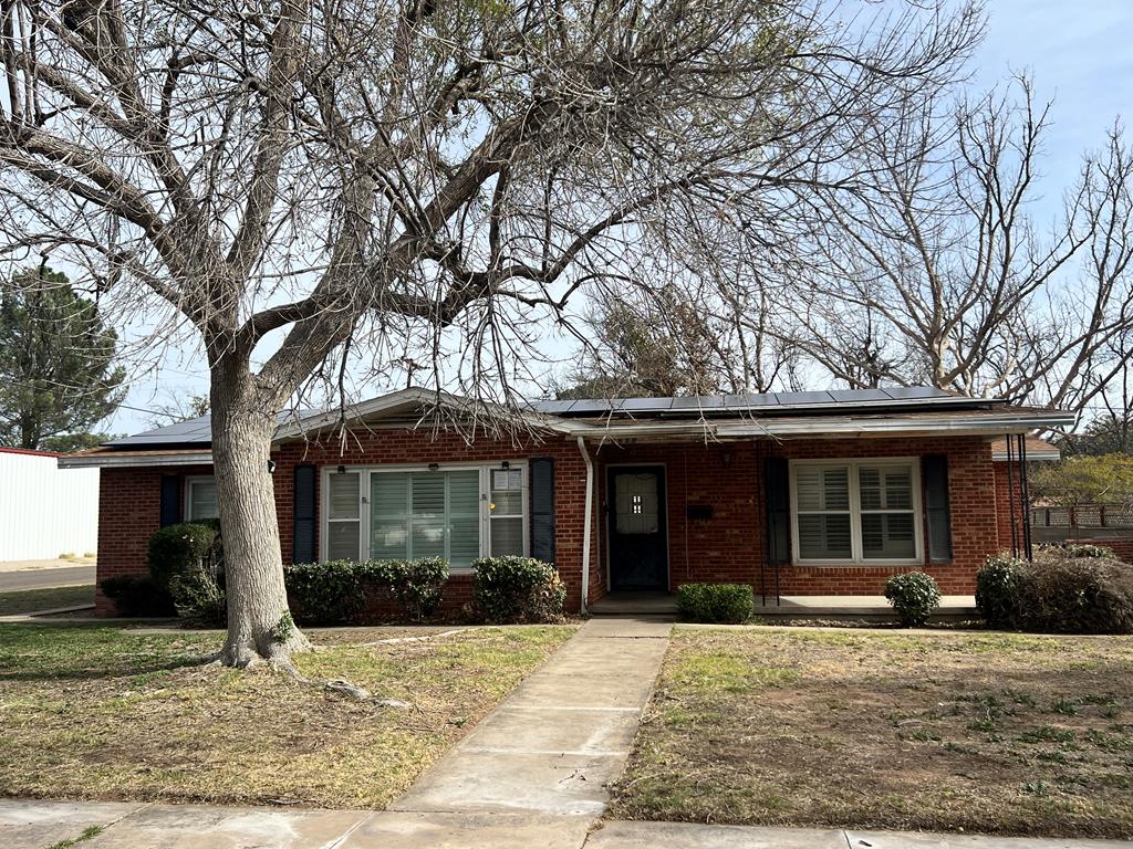 1200 S Dwight, Monahans, Texas image 1