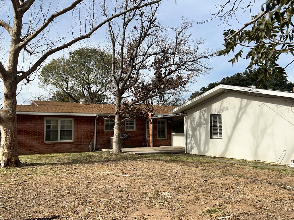 1200 S Dwight, Monahans, Texas image 2