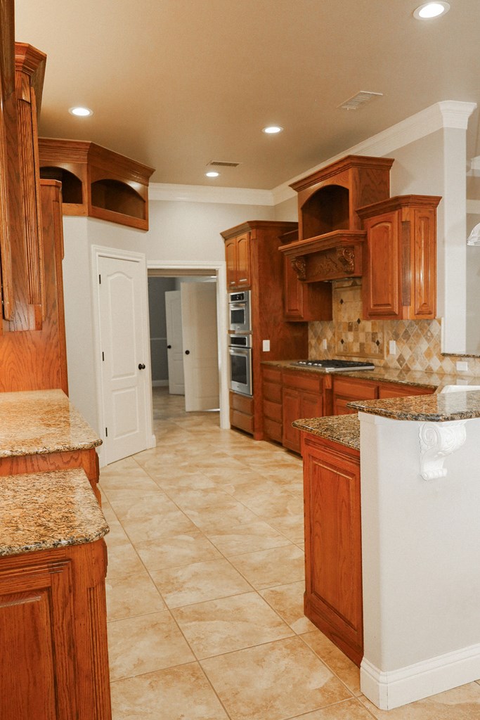 6 Chambord Drive, Odessa, Texas image 8