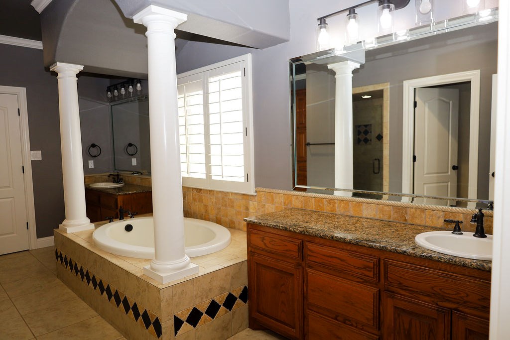 6 Chambord Drive, Odessa, Texas image 16