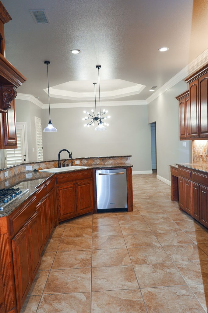 6 Chambord Drive, Odessa, Texas image 10
