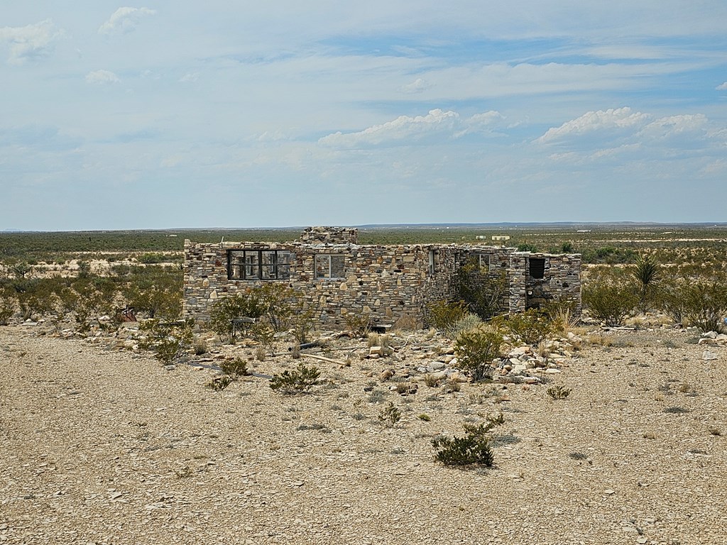 G116 Bad Bunny Rd, Terlingua, Texas image 13