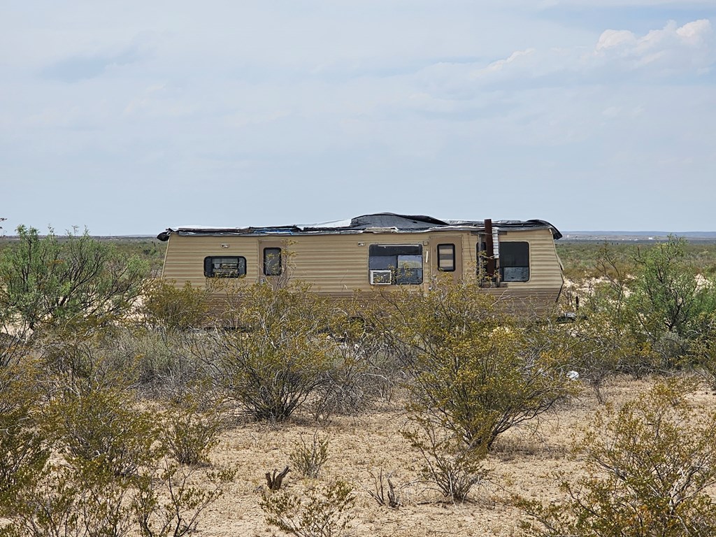 G116 Bad Bunny Rd, Terlingua, Texas image 35