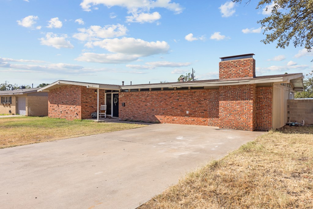 2923 Chisum Ave, Odessa, Texas image 8