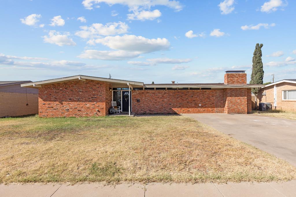 2923 Chisum Ave, Odessa, Texas image 2