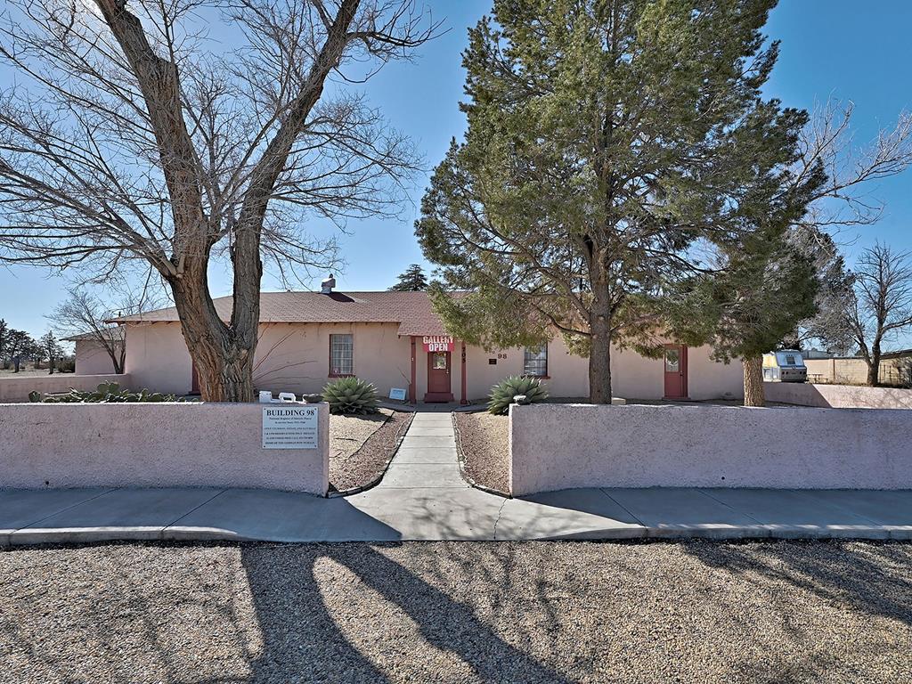 705 W Bonnie St, Marfa, Texas image 1