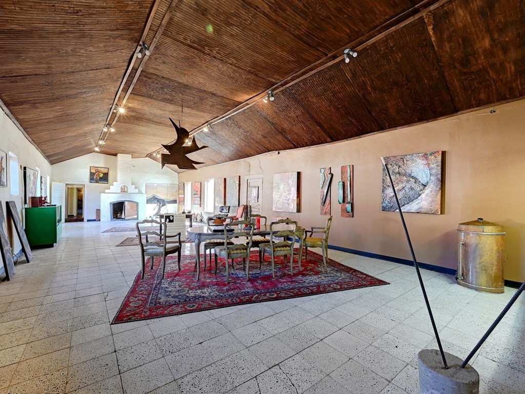 705 W Bonnie St, Marfa, Texas image 31