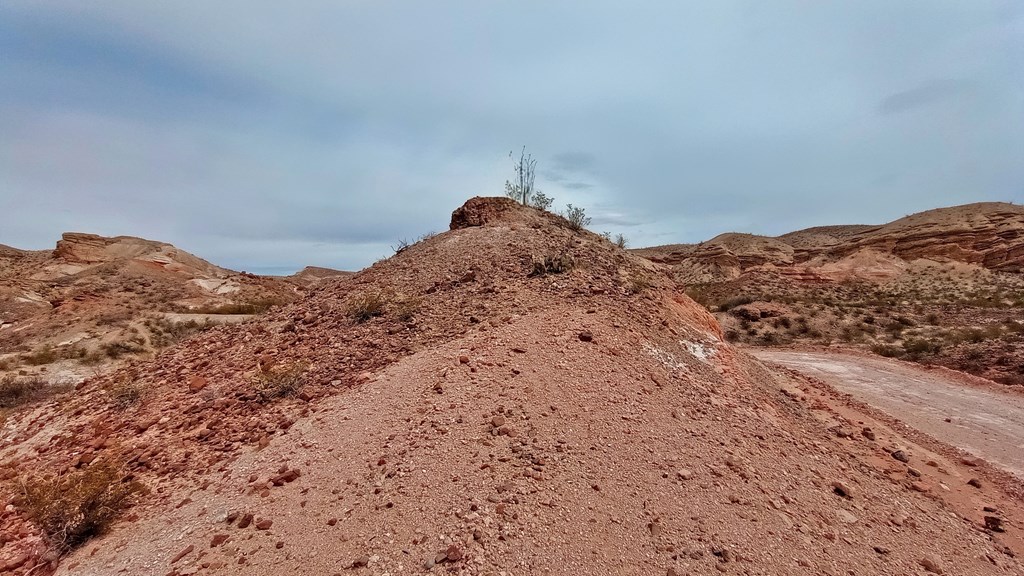 Chispa Rd, Valentine, Texas image 14