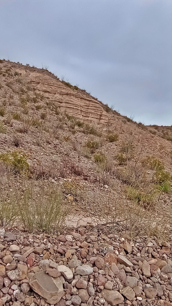 Chispa Rd, Valentine, Texas image 9