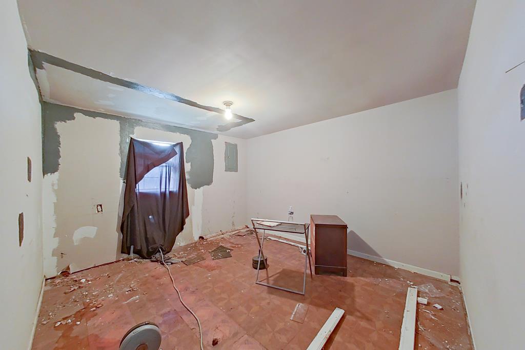 932 E 16th St, Odessa, Texas image 32