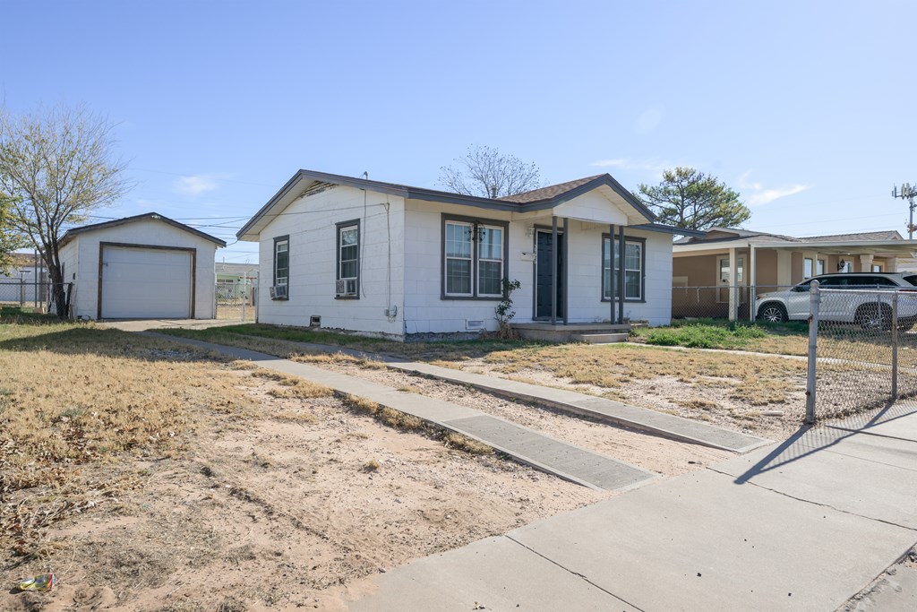 2726 Kay Ave, Odessa, Texas image 2