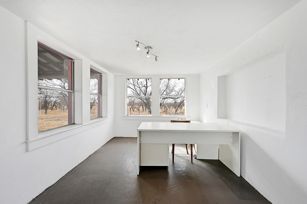 1011 W Washington St, Marfa, Texas image 12