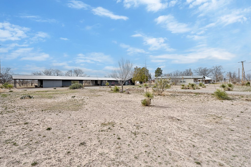 1011 W Washington St, Marfa, Texas image 4