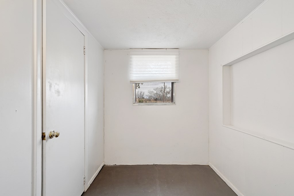 1011 W Washington St, Marfa, Texas image 34