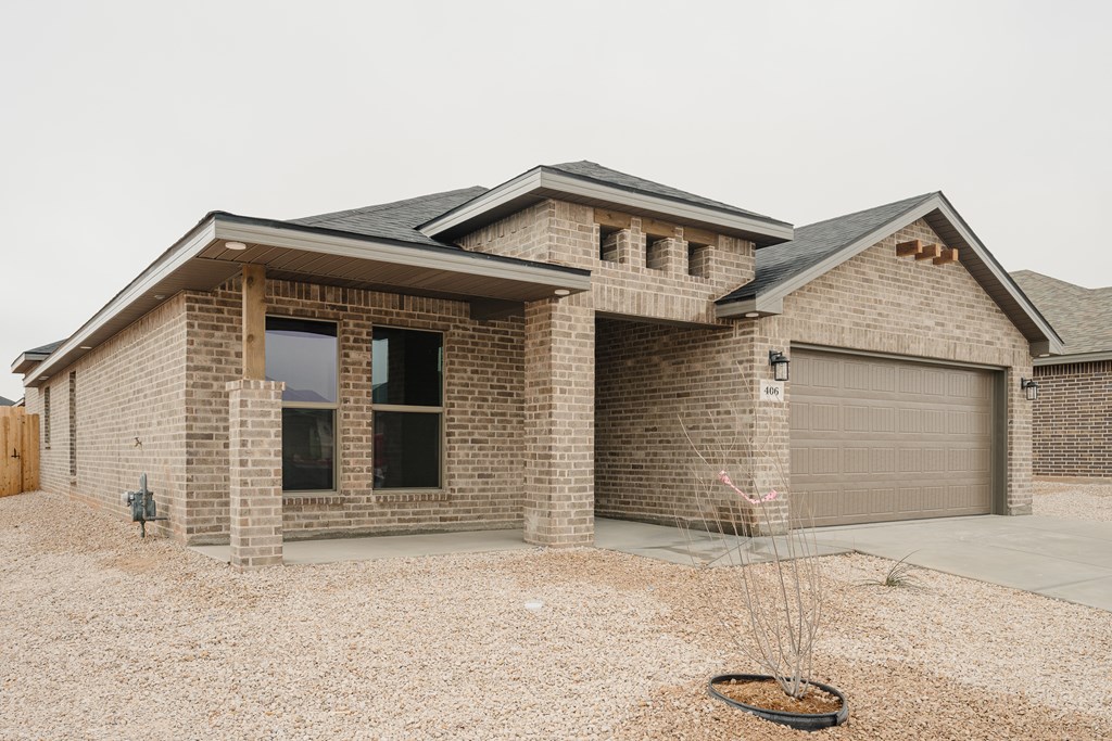 406 Farmstead Lane, Odessa, Texas image 2