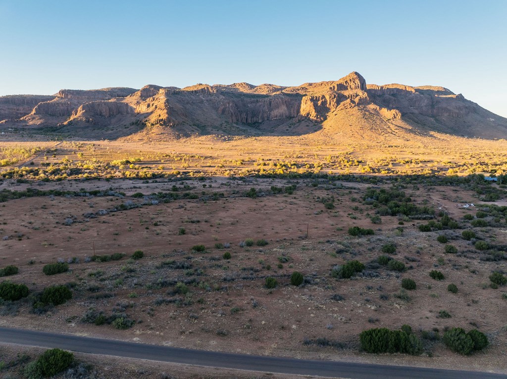 000 Wagon Rd, Alpine, Texas image 18