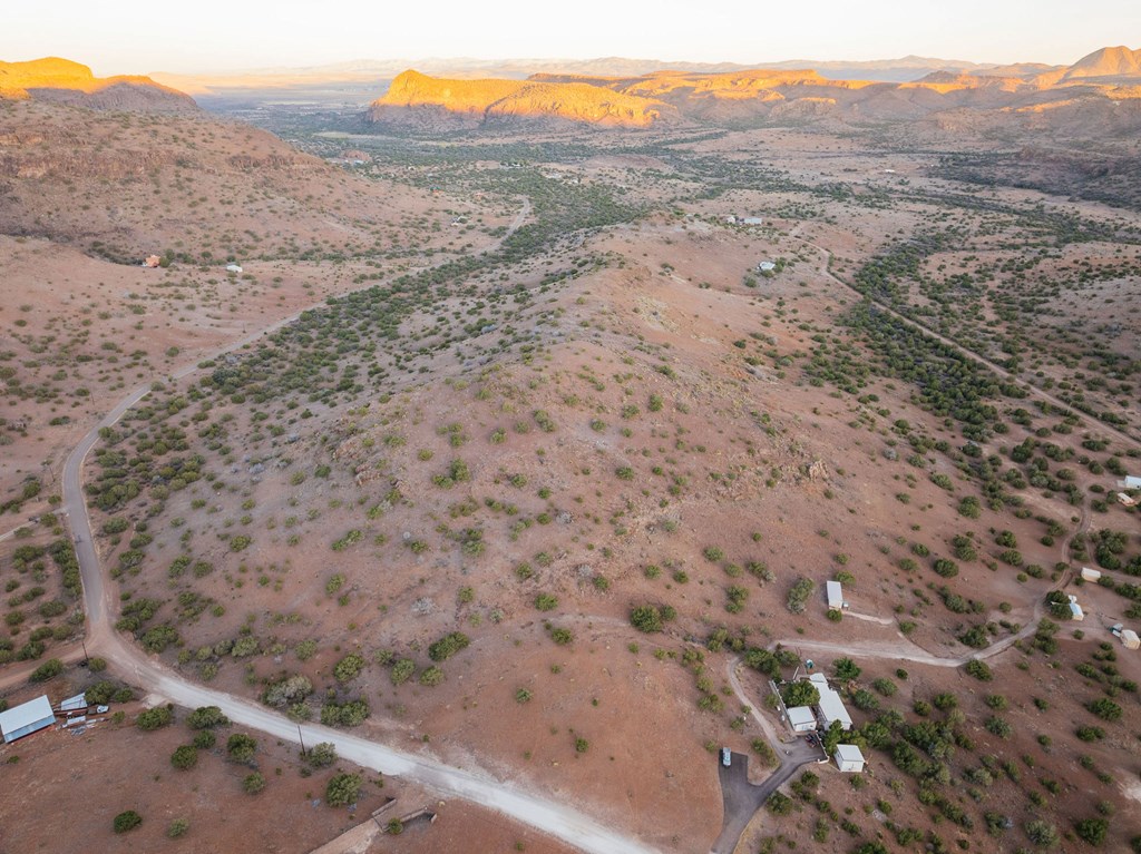 000 Wagon Rd, Alpine, Texas image 43