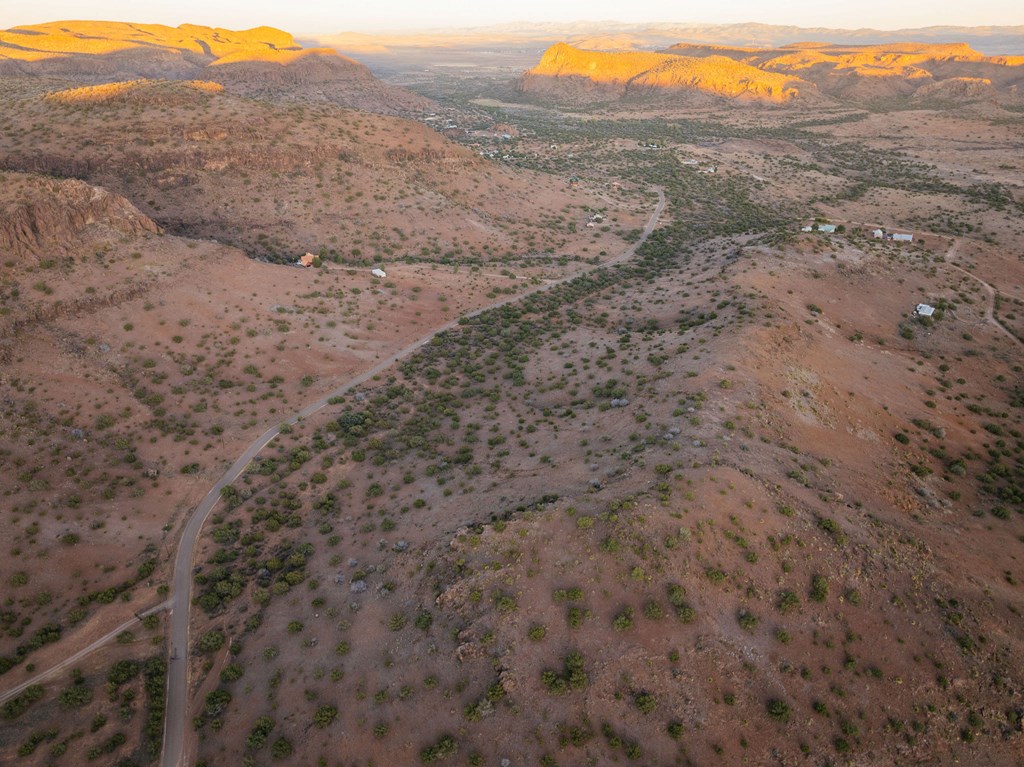 000 Wagon Rd, Alpine, Texas image 44
