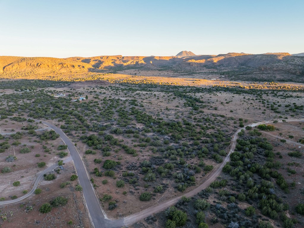 000 Wagon Rd, Alpine, Texas image 25