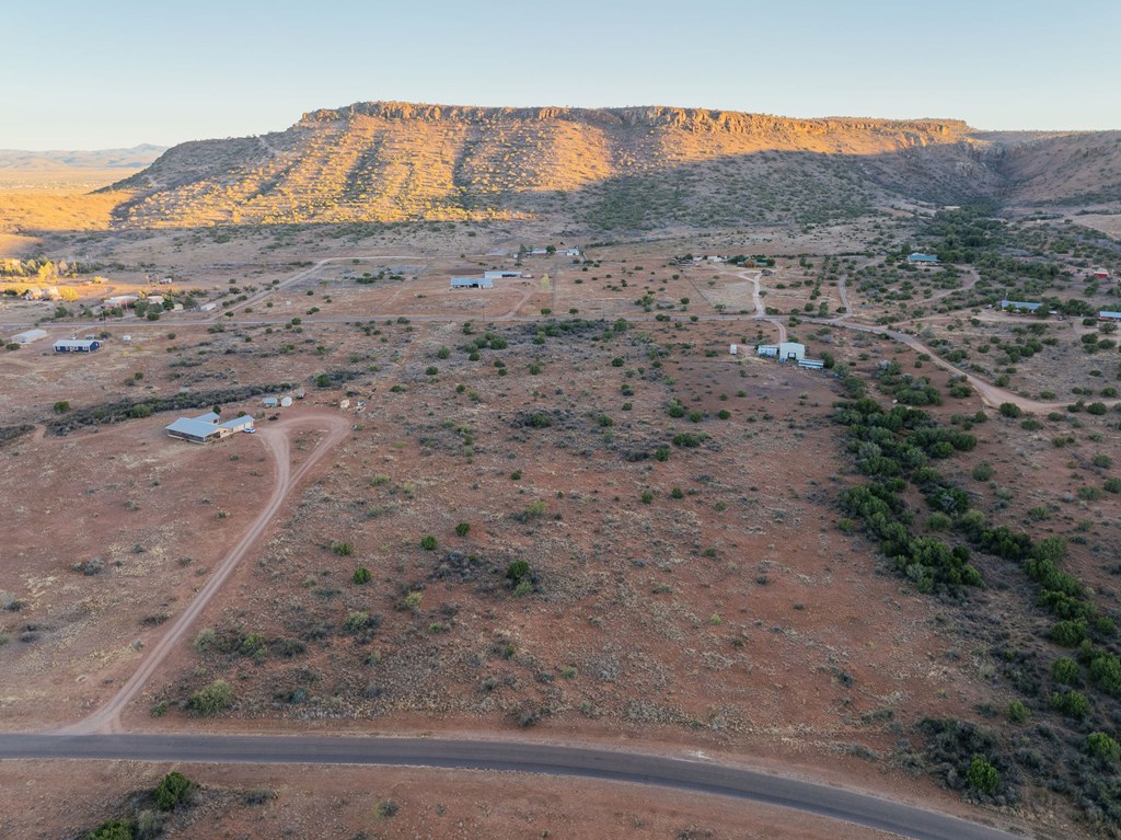 000 Wagon Rd, Alpine, Texas image 20