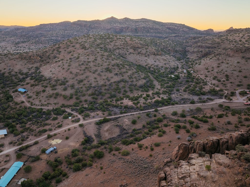 000 Wagon Rd, Alpine, Texas image 41