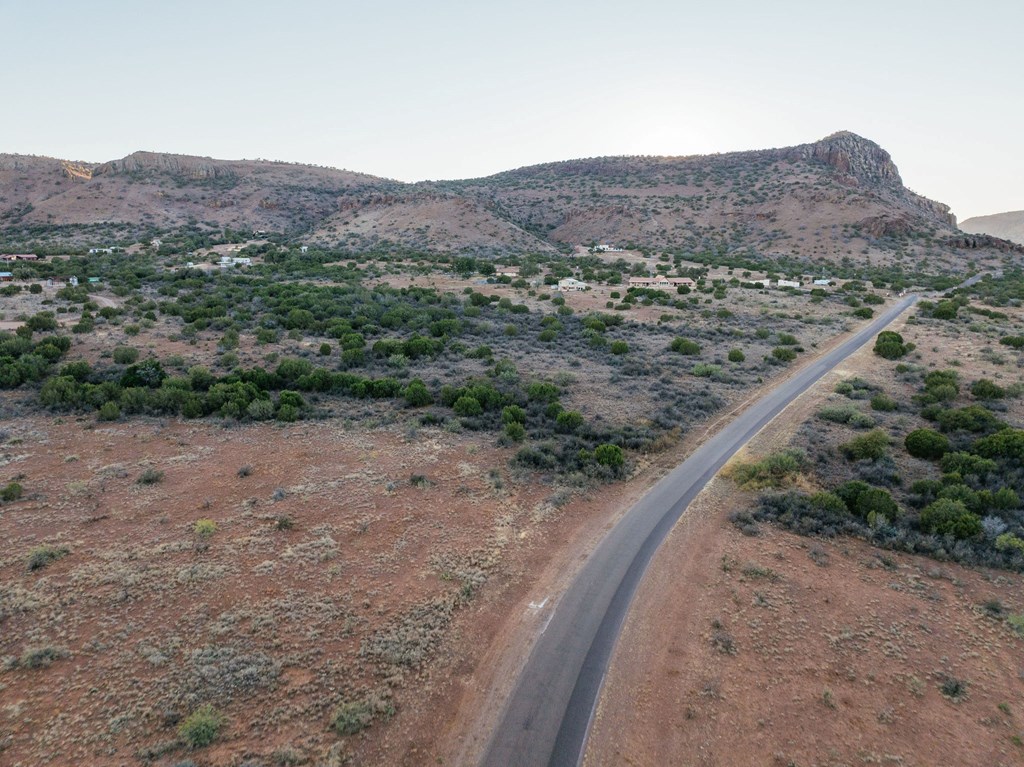 000 Wagon Rd, Alpine, Texas image 15