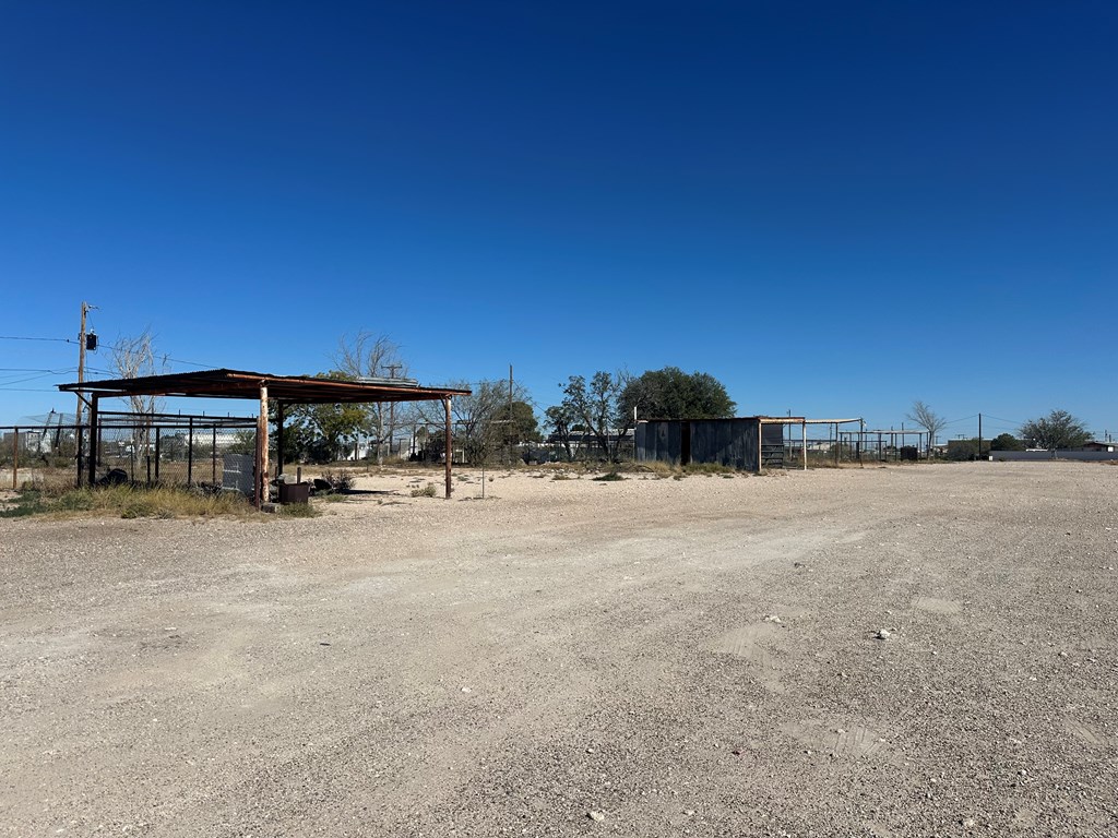 910 W 31st St, Monahans, Texas image 10