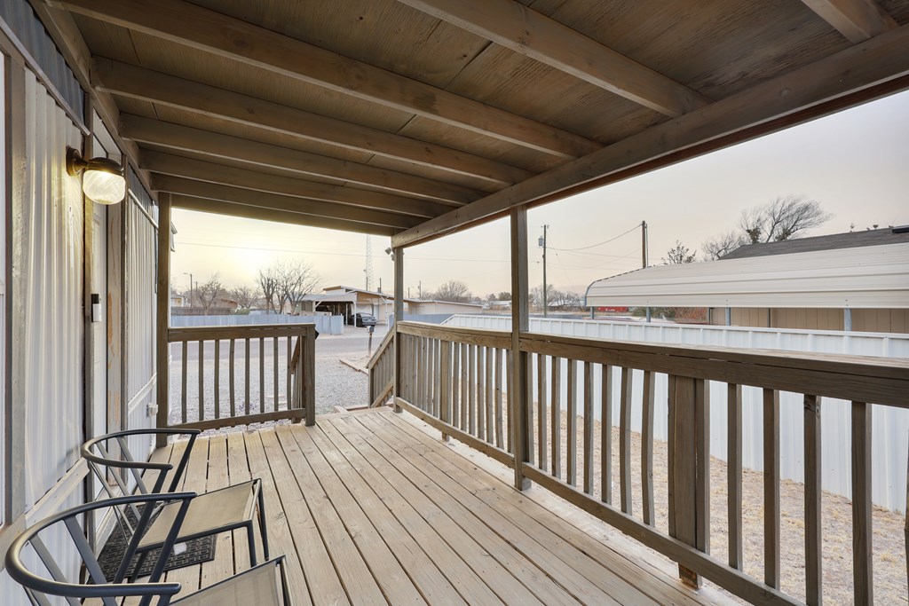 208 S Berkley, Alpine, Texas image 4