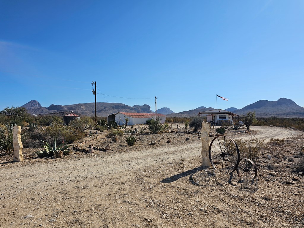 810 Abandon Ave, Terlingua, Texas image 4