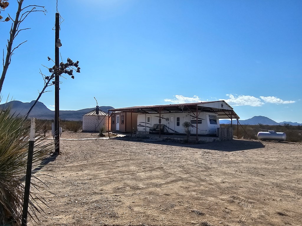 810 Abandon Ave, Terlingua, Texas image 17