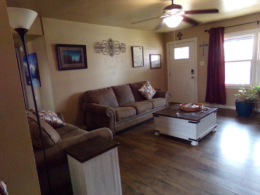 1006 NW 9th St, Andrews, Texas image 3