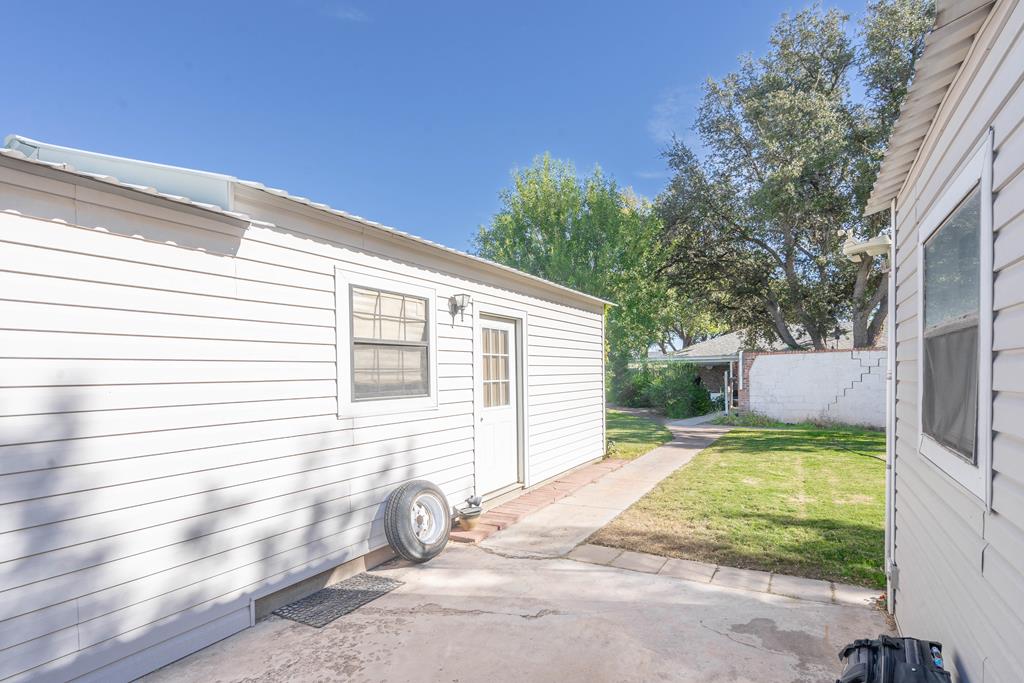 8809 Heather Lane, Odessa, Texas image 38