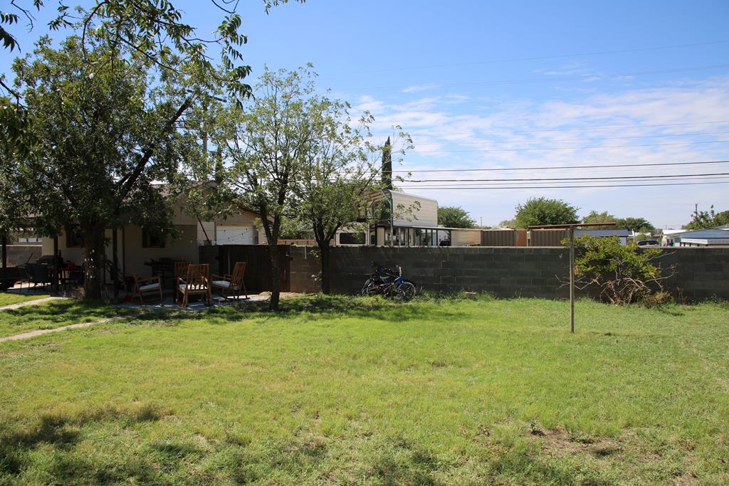 110 SW 11th St, Seminole, Texas image 38