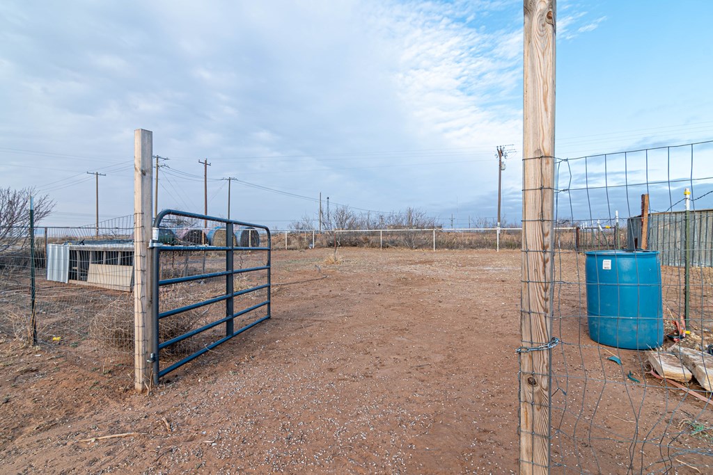 3198 County Rd 1900, Stanton, Texas image 19