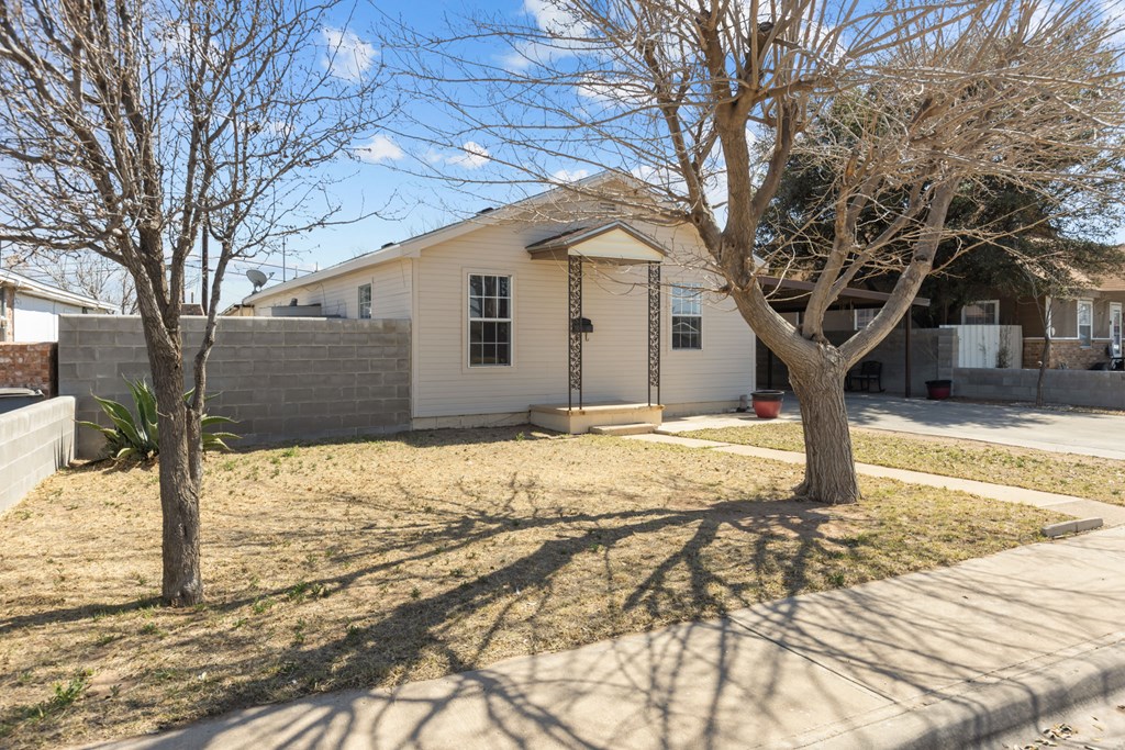 1617 W 20th St, Odessa, Texas image 2