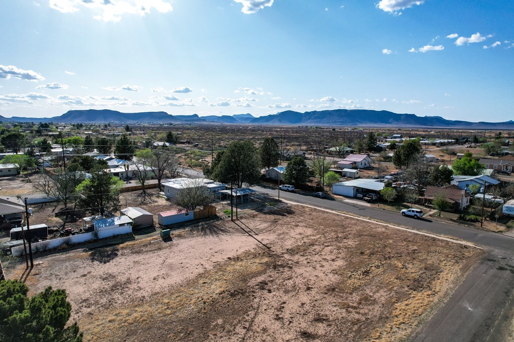 1405 N 6th St, Alpine, Texas image 3