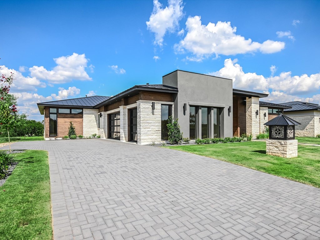 105 Island Court, Horseshoe Bay, Texas image 2