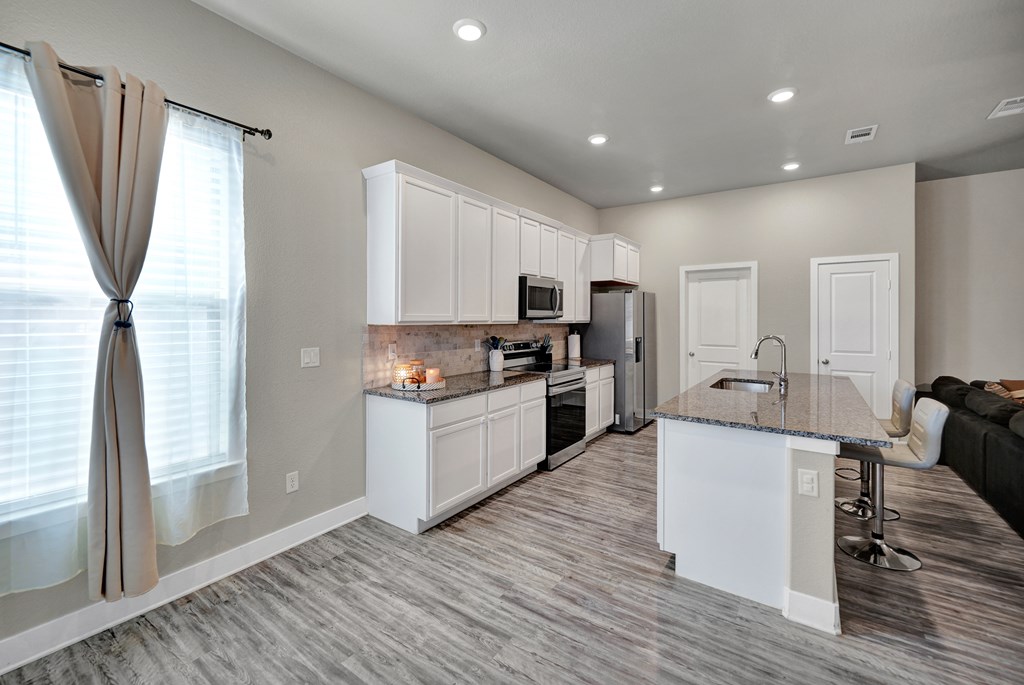 1316 E 95th St, Odessa, Texas image 11