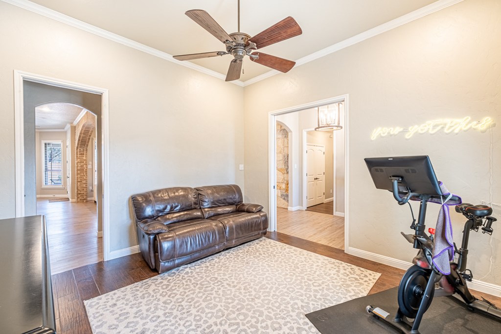 2404 Oakridge Ln, Seminole, Texas image 18