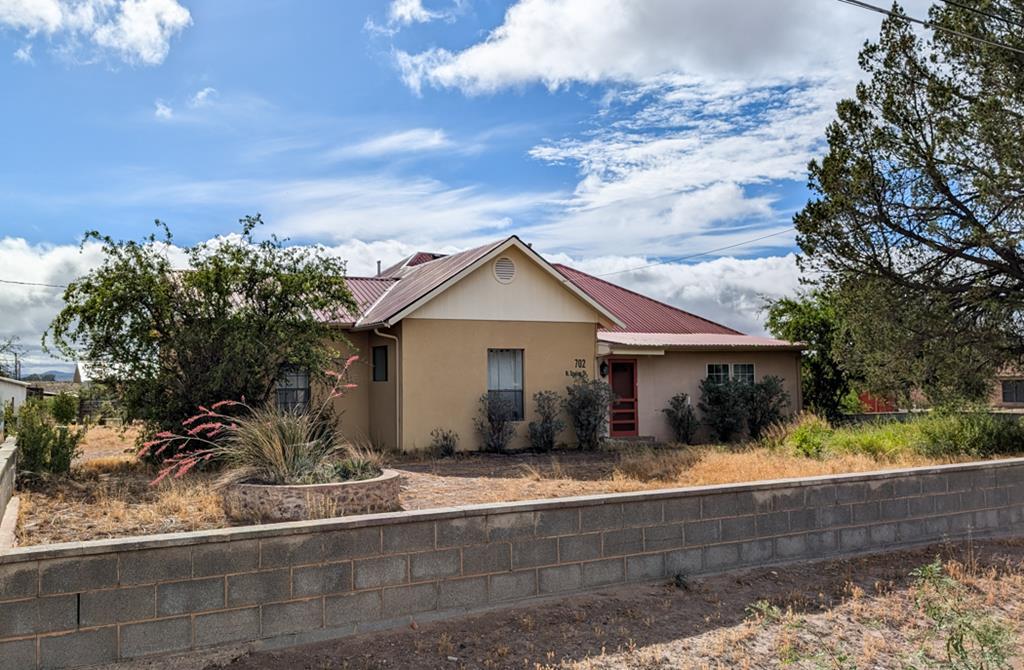 702 N Spring St, Marfa, Texas image 2