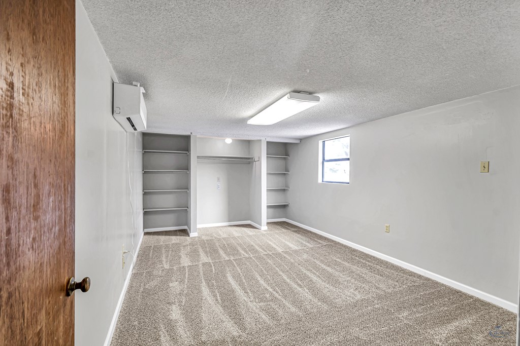 2102 N Sam Houston Ave, Odessa, Texas image 33